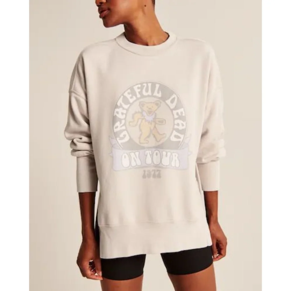 Abercrombie & Fitch Cream Graphic Sweatshirt - Picture 1 of 7